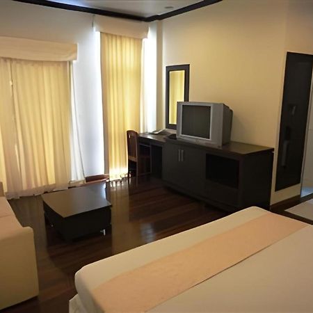 Kasem Garden Hotel Surin Ban Nong Tao Buitenkant foto