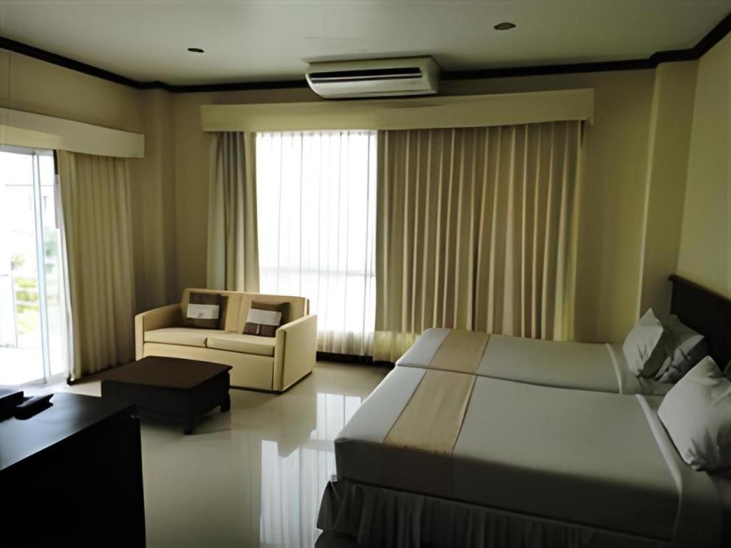Kasem Garden Hotel Surin Ban Nong Tao Buitenkant foto