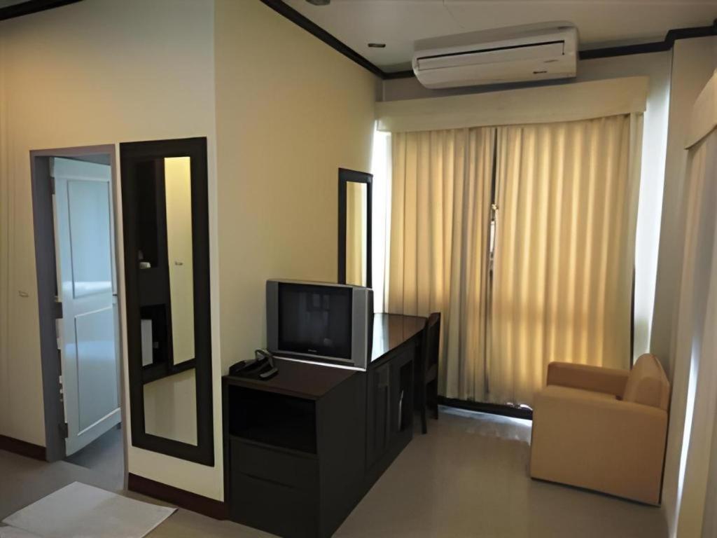 Kasem Garden Hotel Surin Ban Nong Tao Buitenkant foto