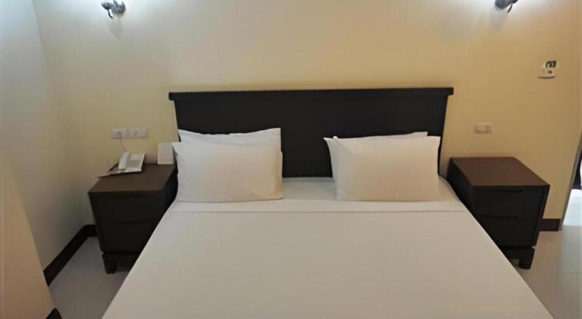Kasem Garden Hotel Surin Ban Nong Tao Buitenkant foto