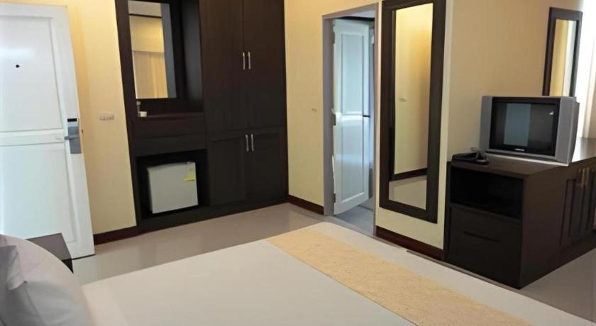 Kasem Garden Hotel Surin Ban Nong Tao Buitenkant foto