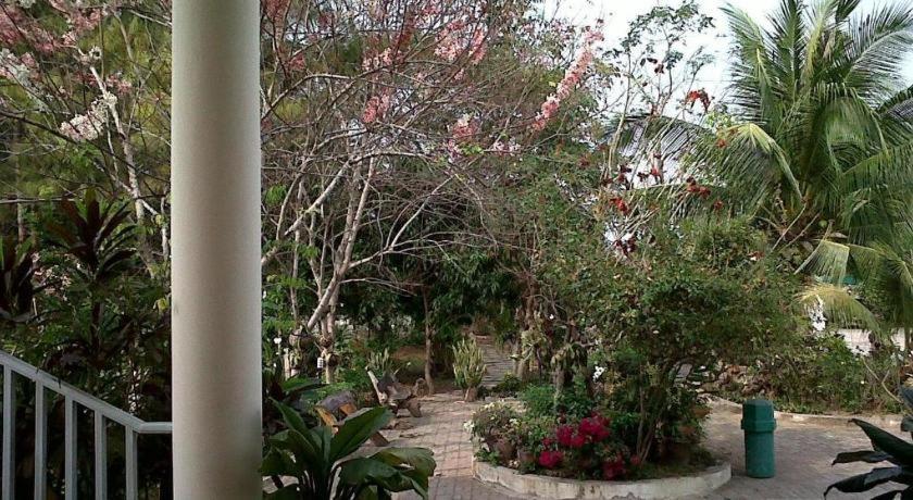 Kasem Garden Hotel Surin Ban Nong Tao Buitenkant foto