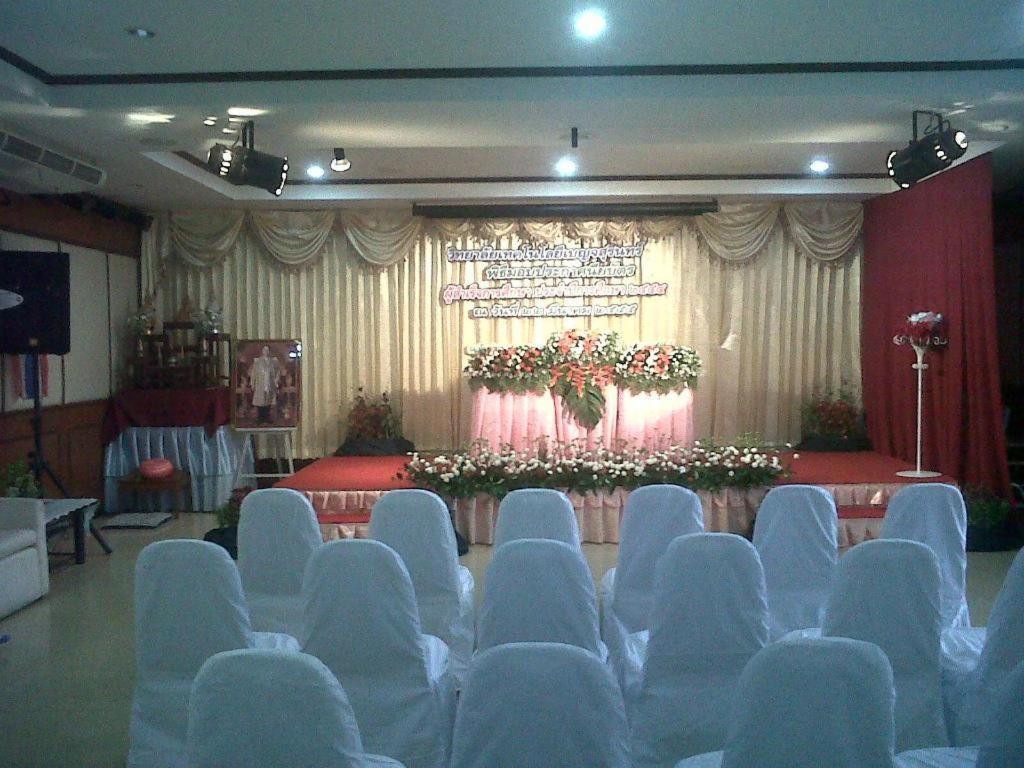 Kasem Garden Hotel Surin Ban Nong Tao Buitenkant foto