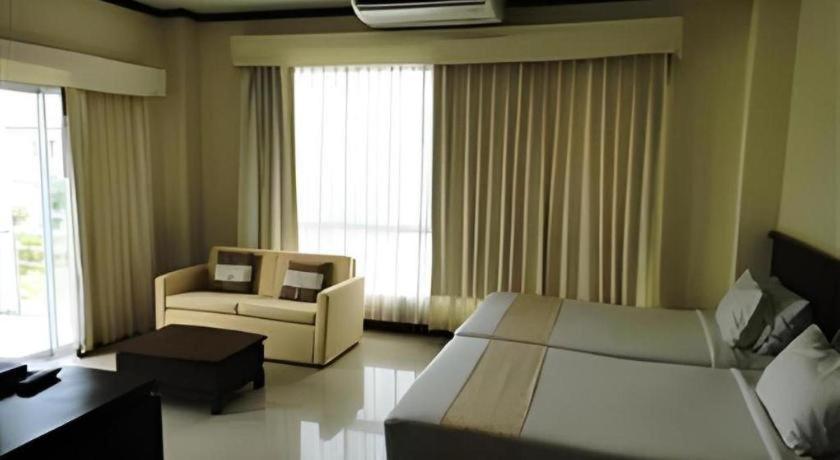 Kasem Garden Hotel Surin Ban Nong Tao Buitenkant foto
