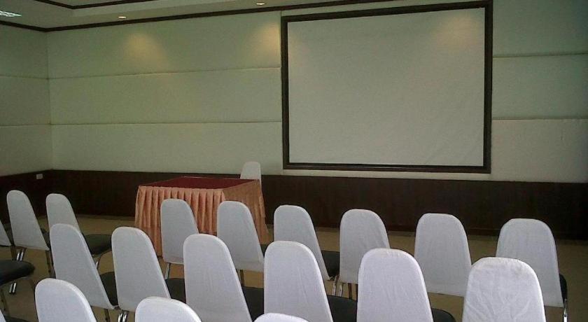 Kasem Garden Hotel Surin Ban Nong Tao Buitenkant foto